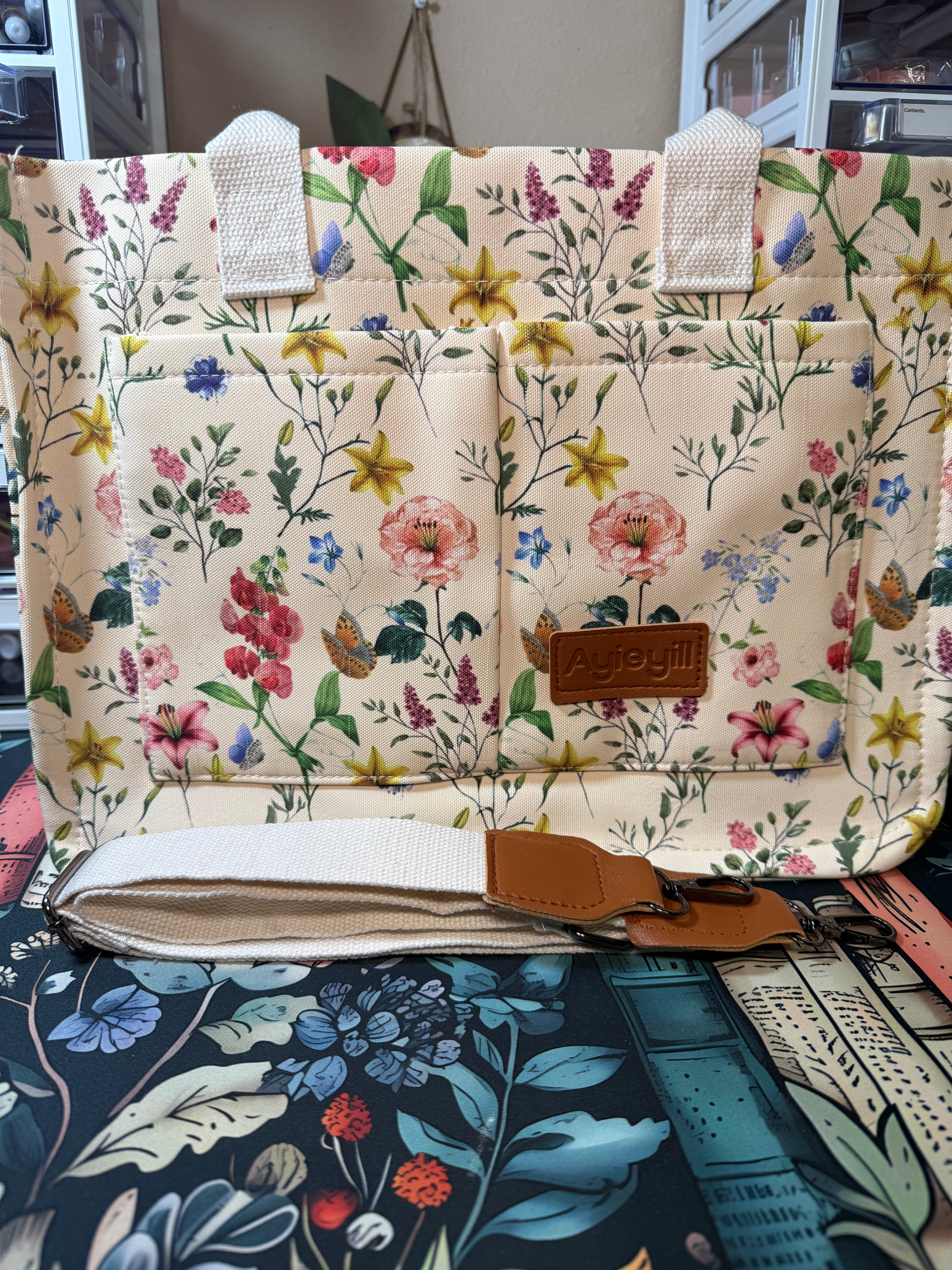 Structured Canvas Totes 👜